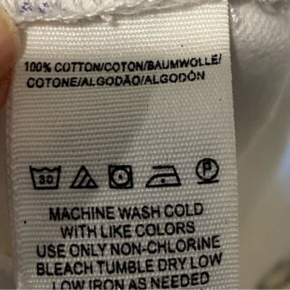 Free People We the Free Sofia Distressed Denim Cut Off White Shorts Size 30 - Picture 9 of 9